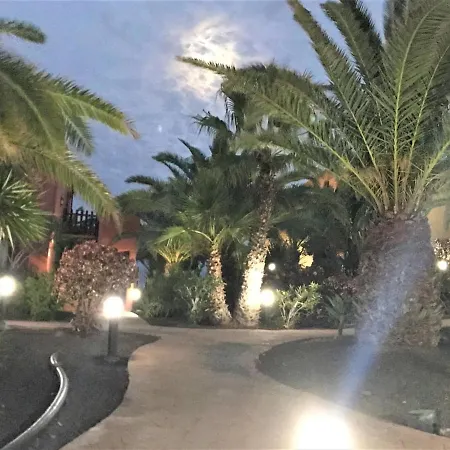 My Pretty - Lovely And Spacious Surrounded By Tropical Gardens - Private Covered And Uncovered Terrace - Pool - Parking - Free Fibre Optic Internet Apartament