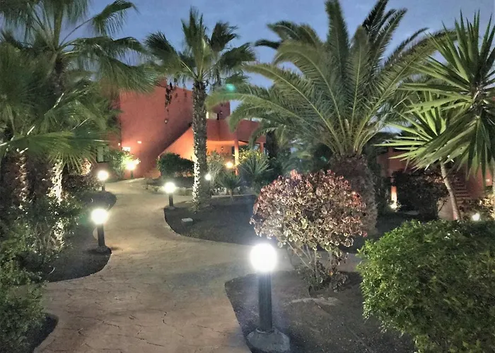 My Pretty - Lovely And Spacious Surrounded By Tropical Gardens - Private Covered And Uncovered Terrace - Pool - Parking - Free Fibre Optic Internet *