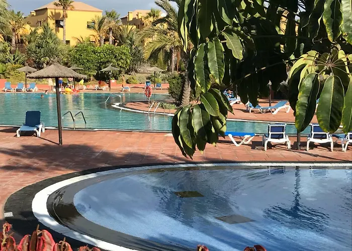 Апартаменты My Pretty - Lovely And Spacious Surrounded By Tropical Gardens - Private Covered And Uncovered Terrace - Pool - Parking - Free Fibre Optic Internet *